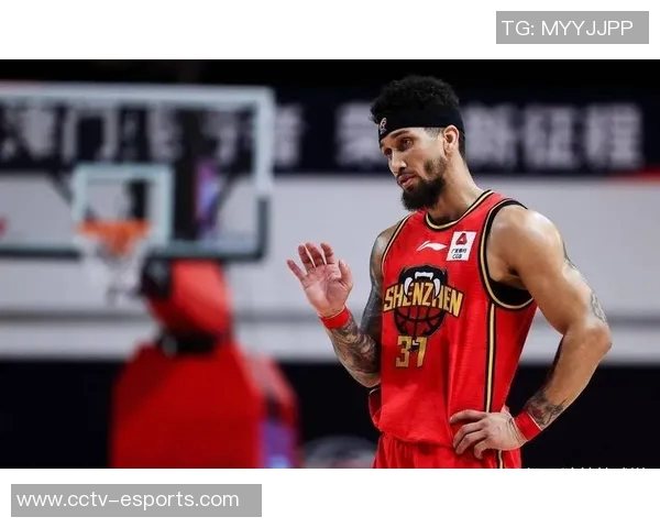 布克回忆赛季初低谷期强调团队拼搏精神与连胜信心